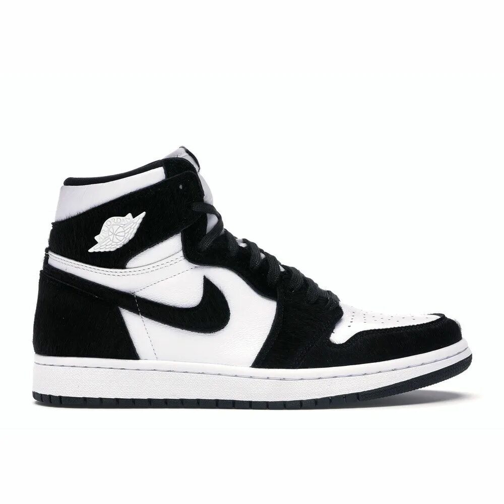 Джорданы 1 черные. Nike Air Jordan 1 Retro High og Black White. Nike Air Jordan 1 High og Black White. Nike Air Jordan 1 Retro High og Black. Nike Air Jordan 1 Black White.