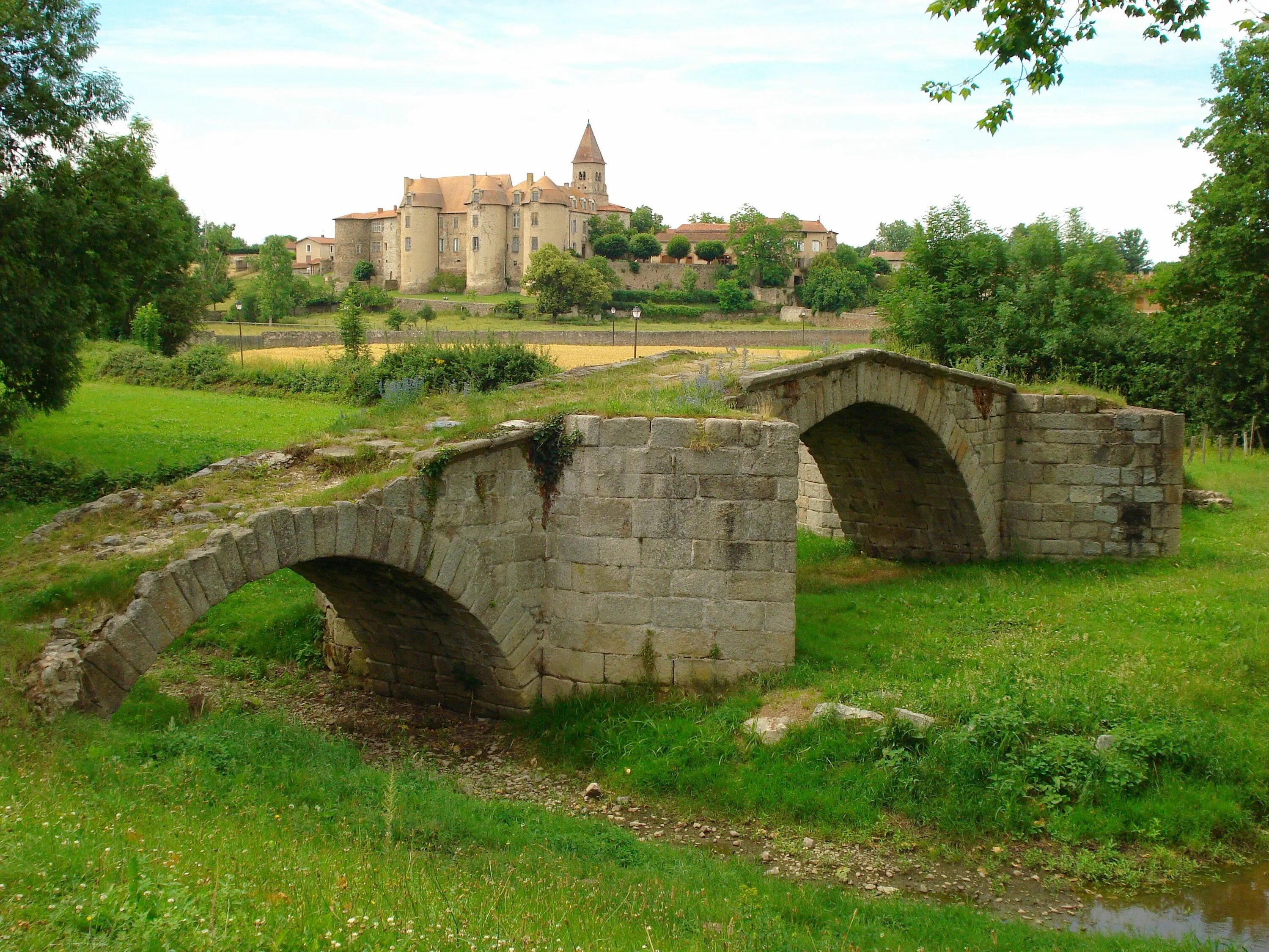 Рва е