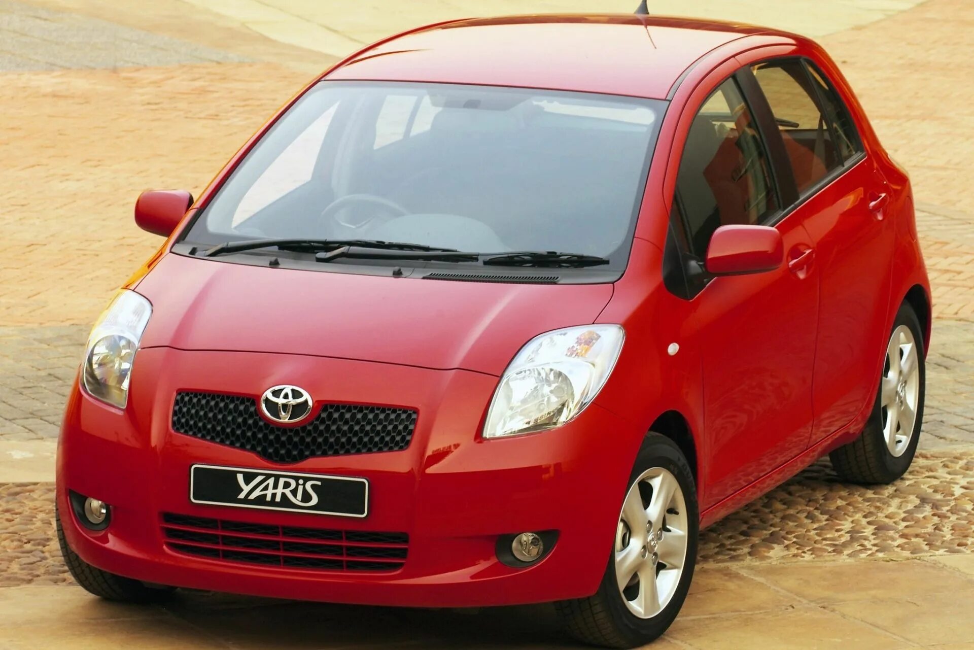 малогабаритные типа. Smart fortwo 2012. мини-кар smart fortwo 2. малолитражка мерседес смарт. форд малолитражка.