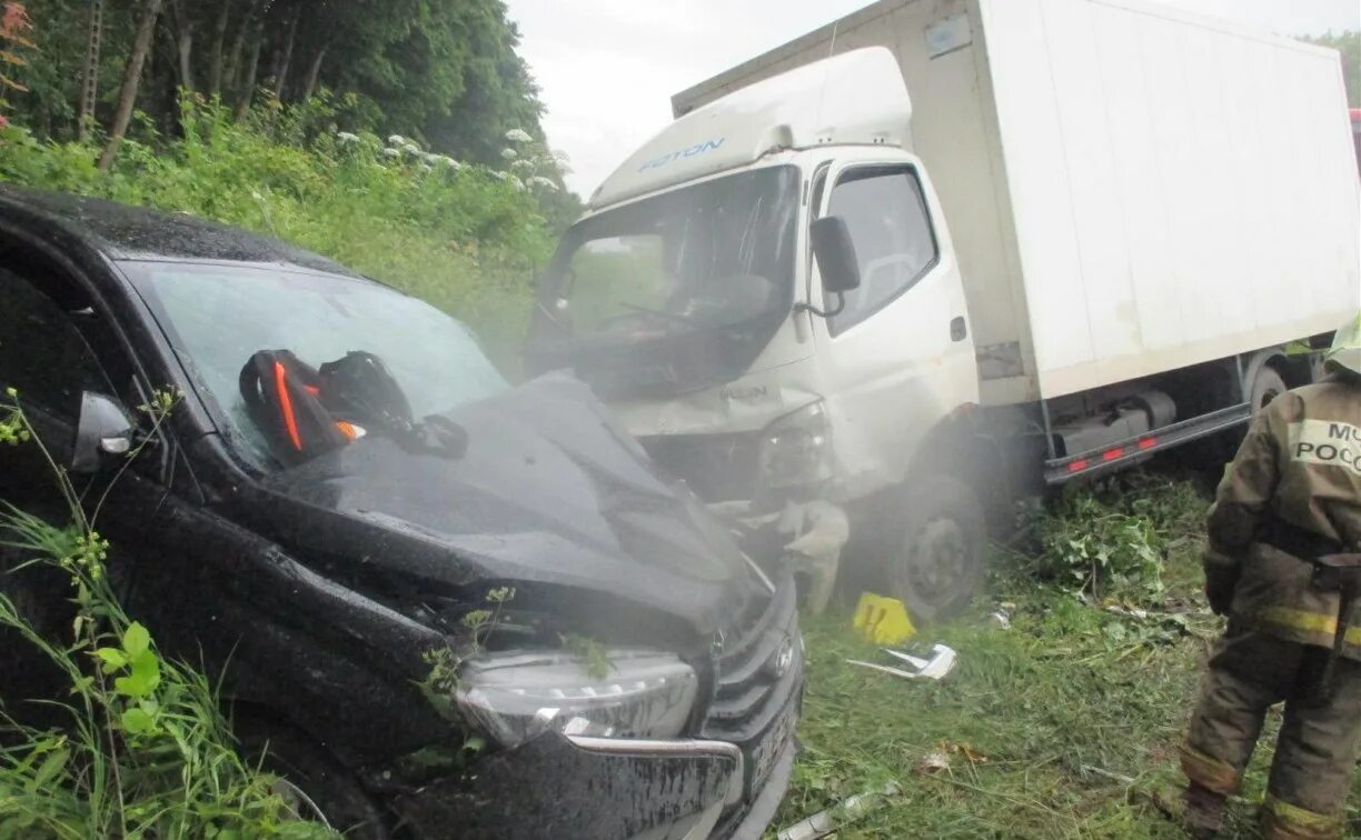 Дтп трасса тула. Авария в новомосковске вчера. Дтп на трассе тула белев. Дтп трасса тула. Трасса.