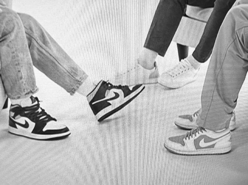 телеграмм веб. кроссовки на ногах. если заблокируют телеграм. как создать телеграм. телеграмм клик.