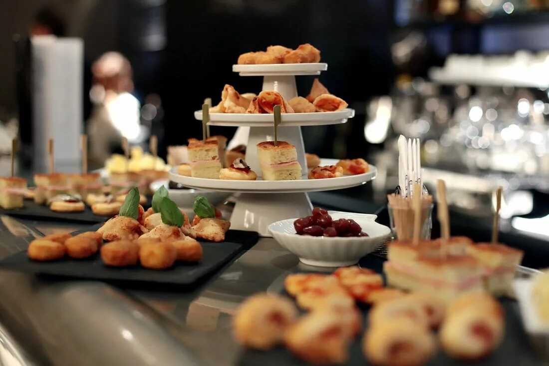 Фреш дей кейтеринг. Кейтеринг кофе брейк. меню на кофе брейк фото. select aperitivo. milan aperitivo.
