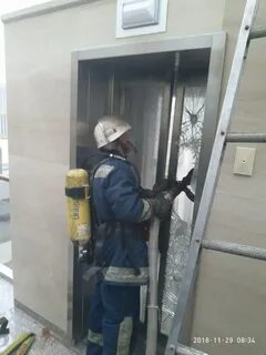 Начался пожар в лифте