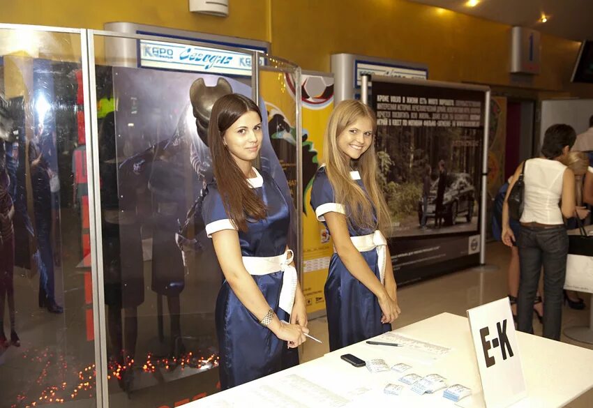 стендистки пмэф. промо модель. стендист это. стендисты на выставку. стендисты на выставку.