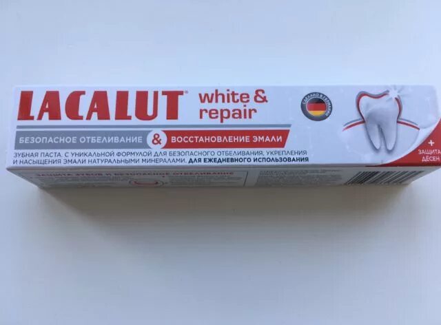 Lacalut white repair. Зубная паста Lacalut White. Зубная паста Lacalut отбеливающая White, 75 мл. Лакалют Уайт Репеир зубная паста. Лакалют зуб паста White Repair.