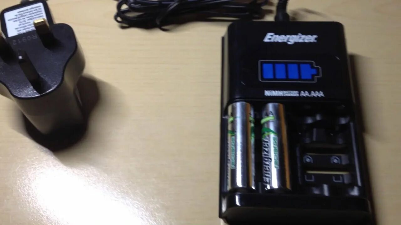 Energizer AA 2700 amp Charger. Energizer Rechargeable зарядки. Energizer ue5008we. Energizer 2 amp Battery Charger.