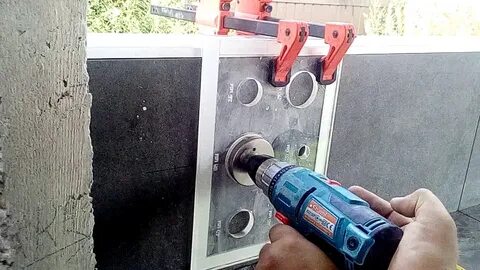 Отверстия в керамогранитной плитке