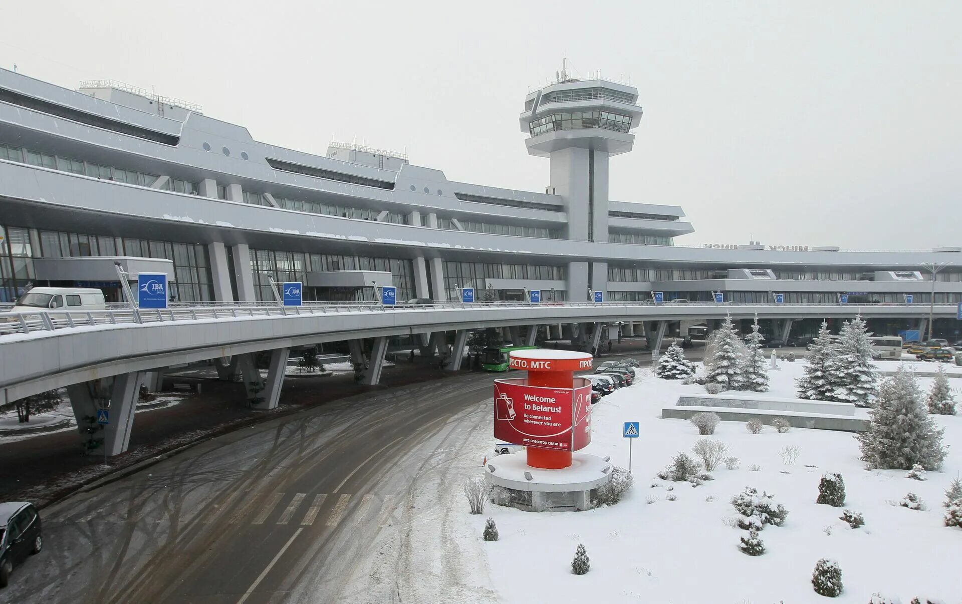 Аэропорт Минск 2. Национальный аэропорт Минск сейчас. Минск 2 Интернешнл аэропорт. Аэропорт Минск зимой.