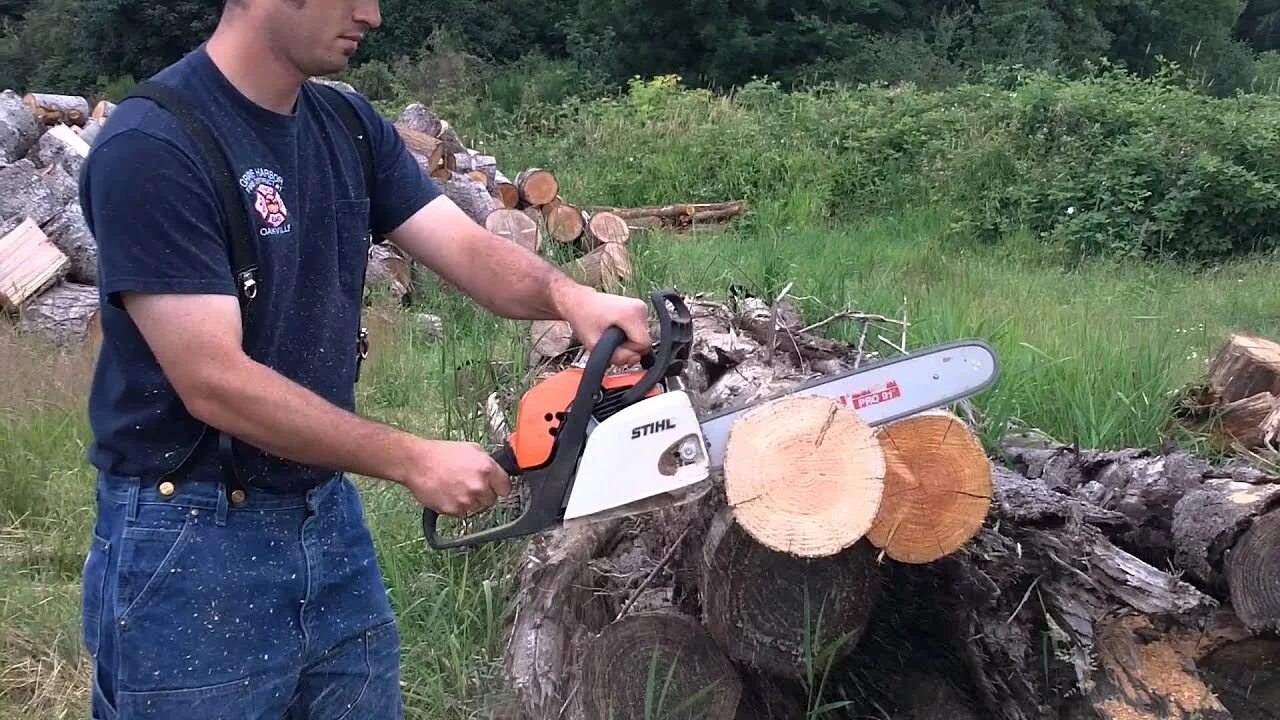 Бензопила штиль 55. Stihl MS 211. Stihl Mini Chainsaw. Stihl Mini Chainsaw MS 150. Распил дерева бензопилой.