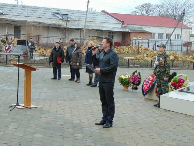 Гисметео грачевка ставропольский край. Грачёвка (Ставропольский край). Село Грачевка Ставропольский край. Ставропольский край Грачевский район село Грачевка. Администрация села Грачевка Грачевского района Оренбургской области.