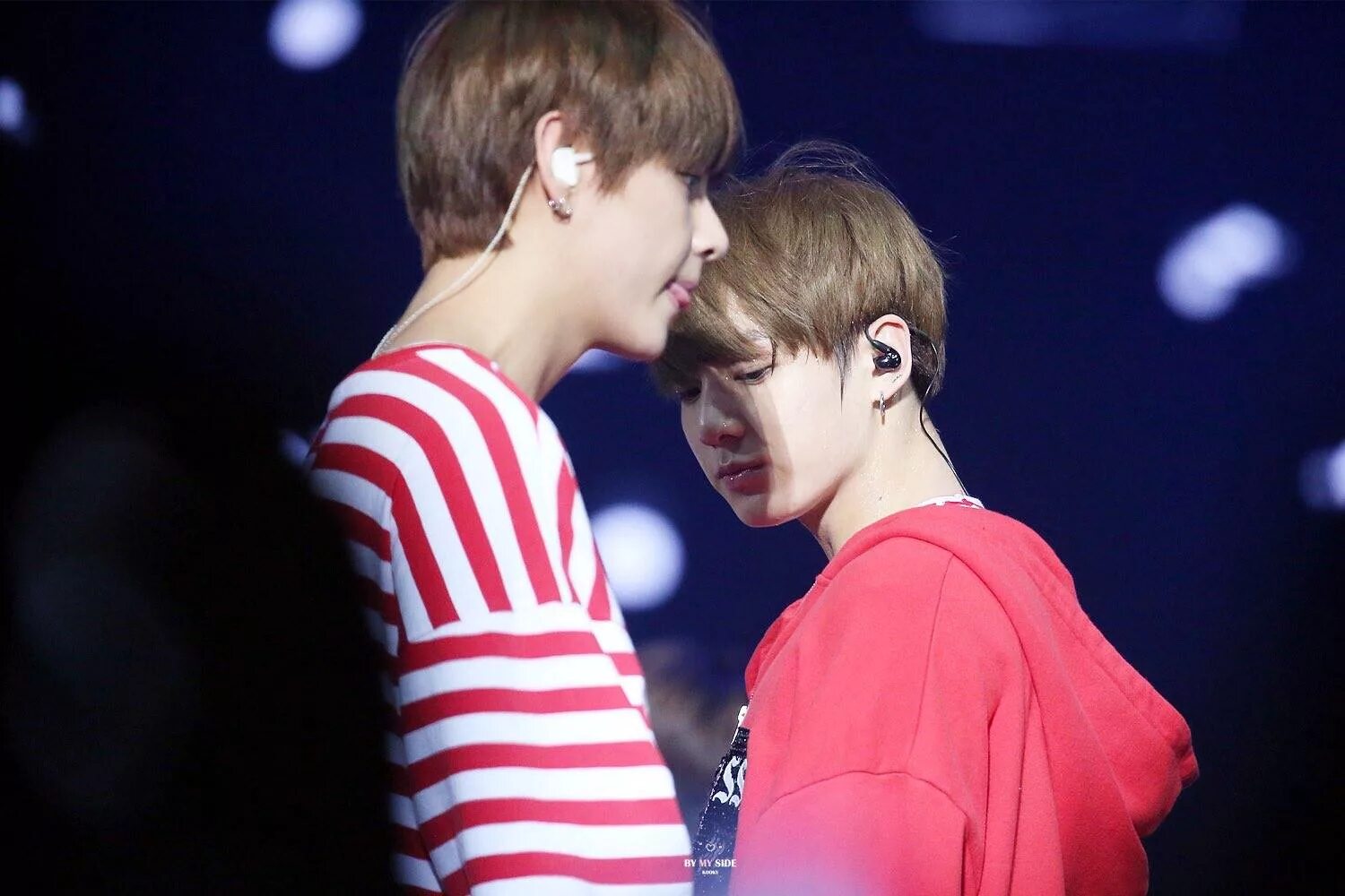 Фф второй заход в реку бтс. Вигуки bts. taekook. bts taekook. тэхён бтс.
