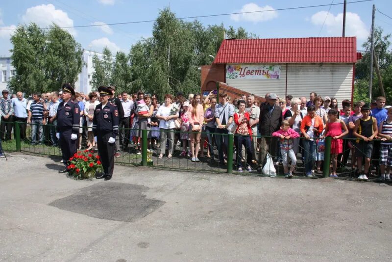 Погода кочки алтайского края. Село Жуланка. Деревня Кочки Новосибирская область. Кочковский район с Кочки. Кочковский район Новосибирская область сотрудники полиции.