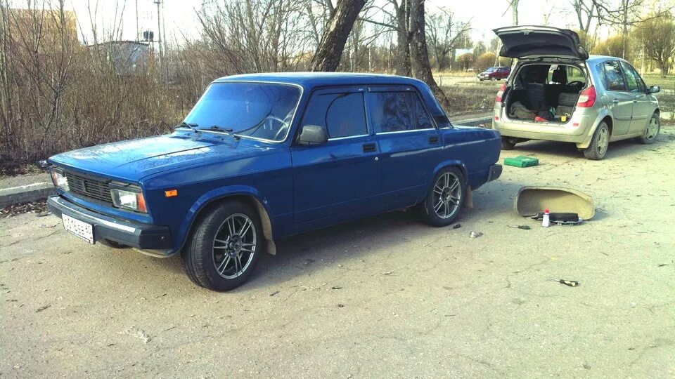 Ваз 2106 колеса. Ваз 2107 r16. Разболтовка 2105. Колеса р16 на ваз 2105. Размер штампованных дисков на ваз 2107.