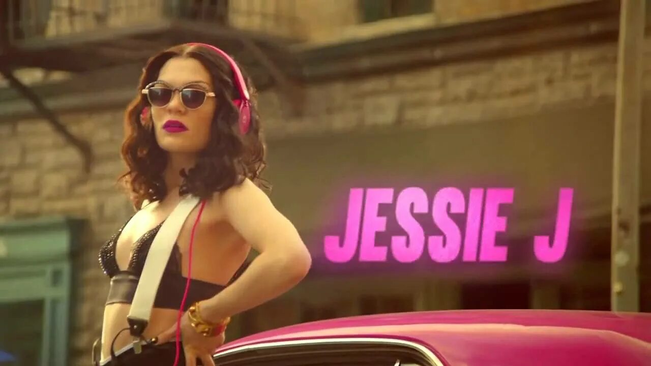 Bang into. Джесси бэнг. Джесси Джи Bang Bang. Jessie j Nicki Minaj.