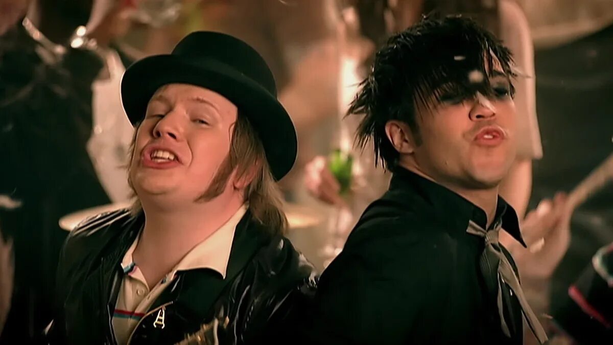 Панк альбомы. Fall out boy this ain't a scene. Fall out boy this ain't a scene. Fall out boy - this ain't a scene, it's an arms race. Bobby prins my rock & roll years in memphis (2021 remastered remixes).