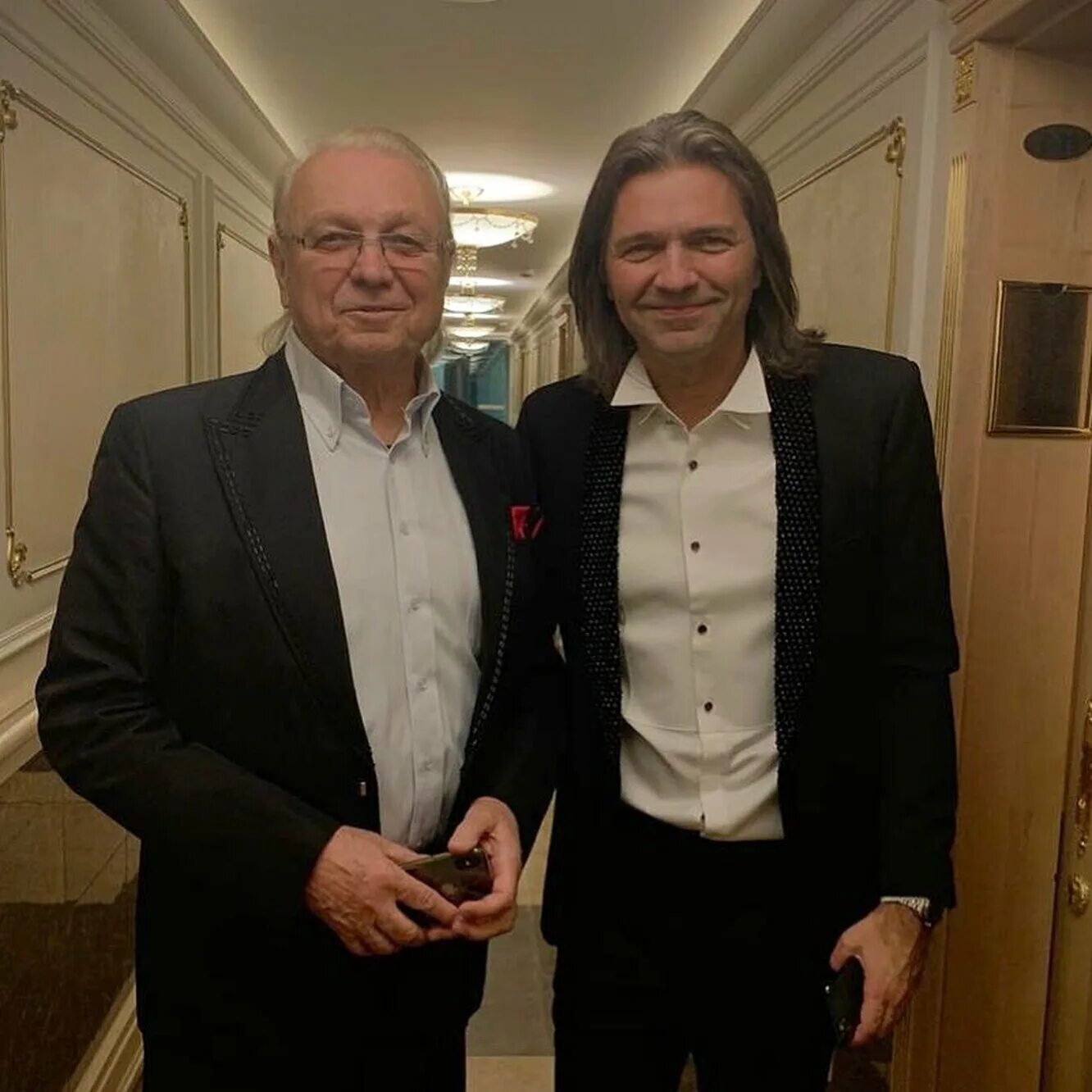 Семьядситрия маликова. Отец дмитрия маликова юрий маликов. Маликов старший. Семья маликова дмитрия 2022. Юрий маликов.