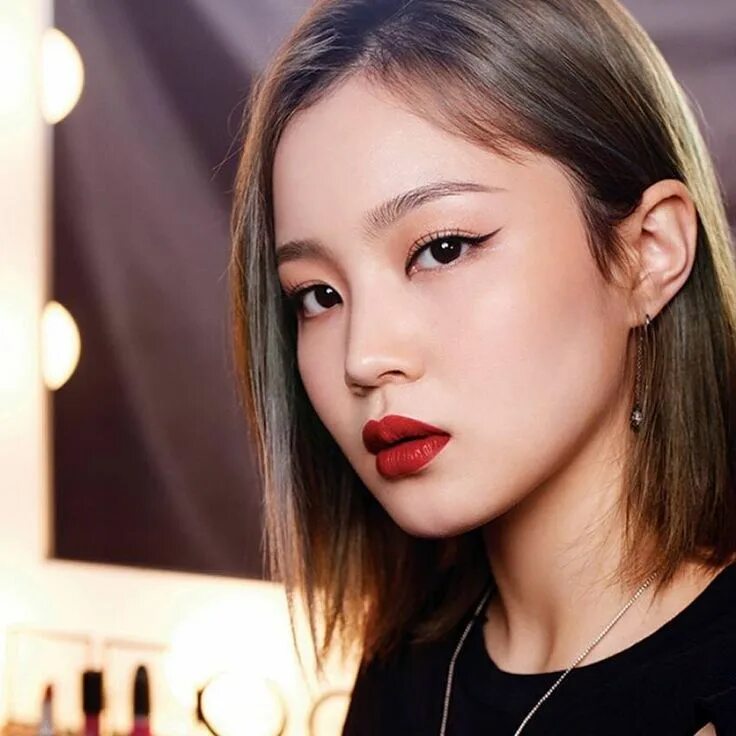 Hi is beautiful. Lee Hi. Lee Hi корейская певица. Lee Hi 2020. Lee Hi 2012.