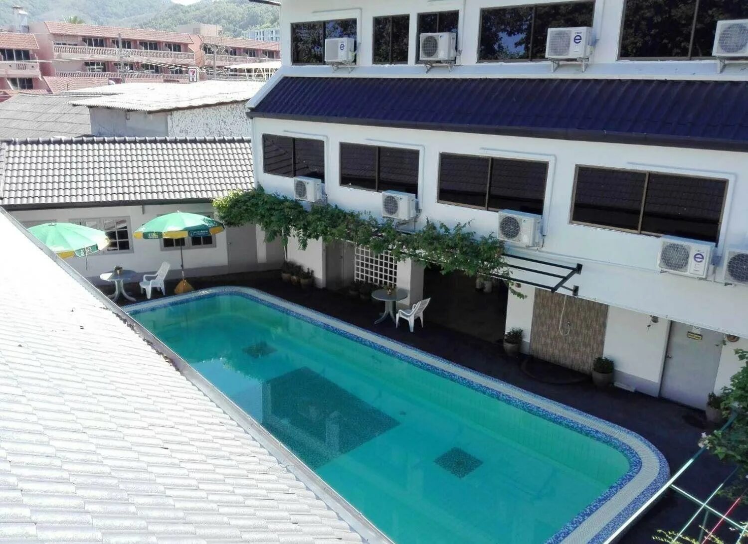 Karon view resort 3 пхукет карон. Отель karon view resort. karon view resort 2*. karon view resort 3*. karon view resort 3* (karon).