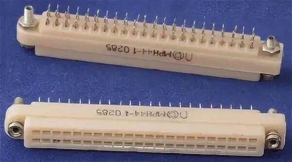 44 00 03