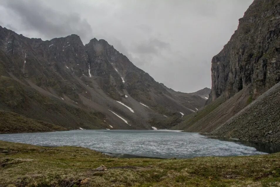 Озеро чар. Кодар Чара. Горы Каларский район река Чара. Новая Чара. Чара Удокан.