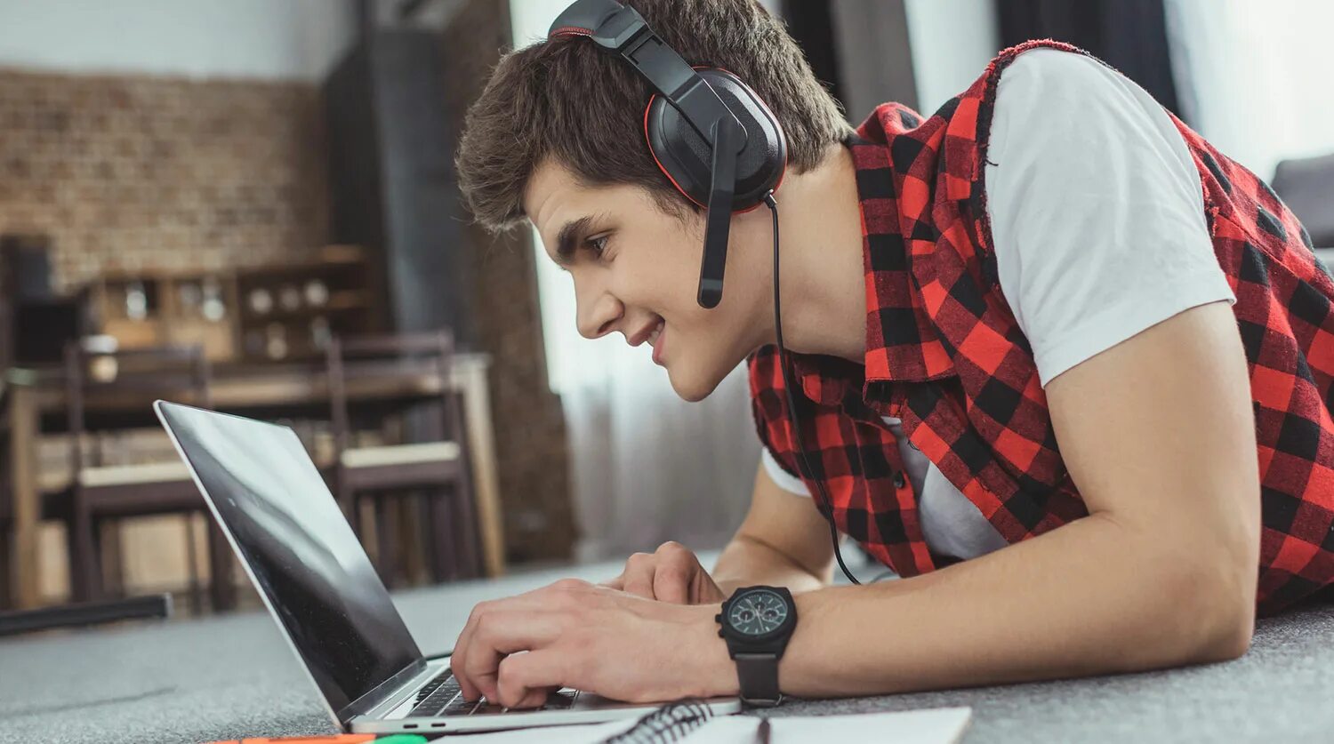 Подработка для школьников 15. Подработка для подростков. мужчины. работа для подростков удаленно. работа для подростков 16 лет в интернете.