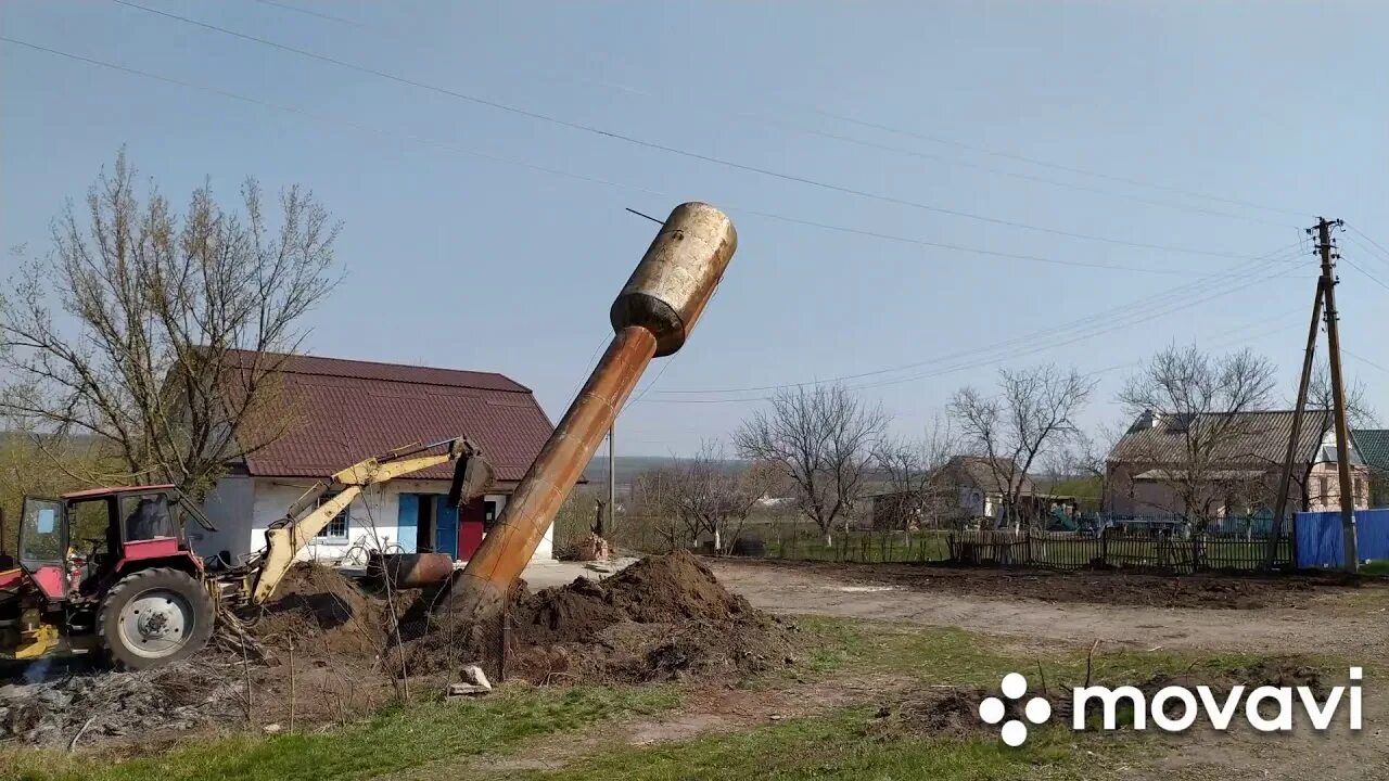 Демонтаж башни. Демонтаж водонапорной башни. демонтаж водонапорных видео башен. демонтаж водонапорной башни технология.