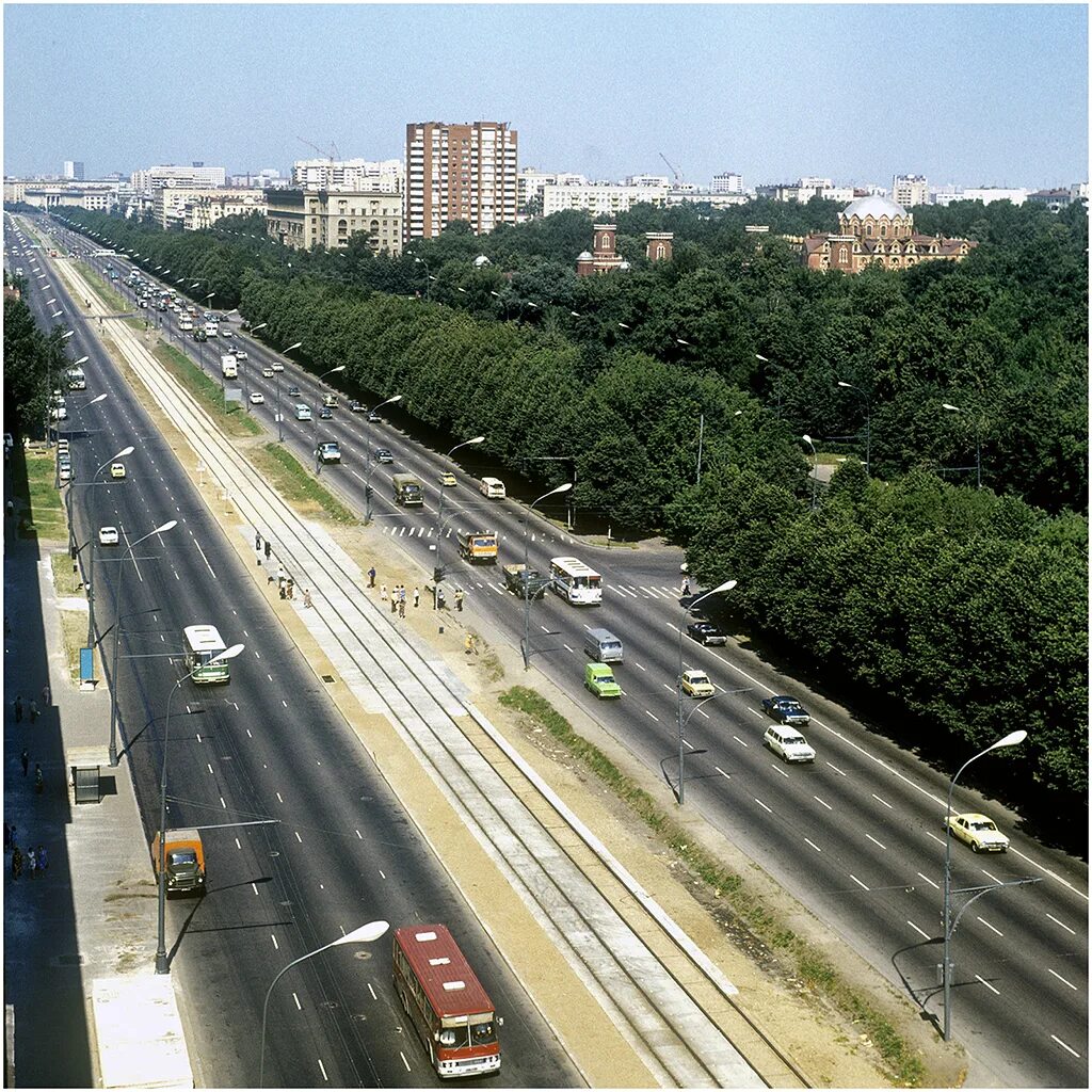 Ленинградское шоссе москва. Ленинградское шоссе в 1970е. Ленинградский проспект 2000 год. Ленинградское шоссе до реконструкции. Москва 1964 Ленинградский проспект.