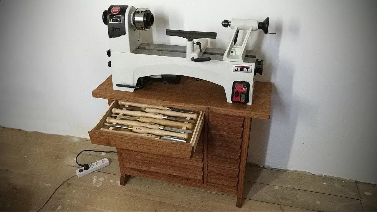 Джет 1220 токарный станок по дереву. Токарные станки по дереву самоделки. Сверлильный станок белмаш. Столик под сверлильный станок. Верстак для сверлильного станка.