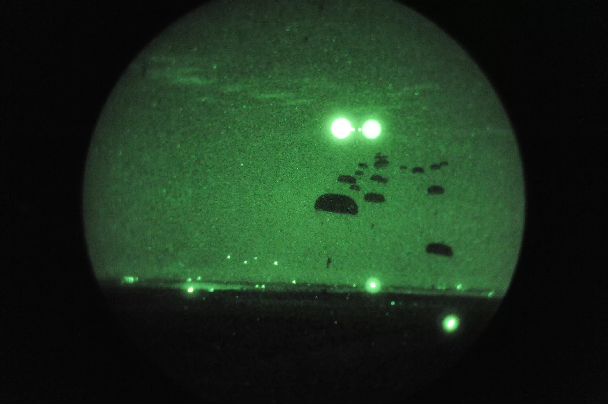 Night vision 2. ПНВ на ПЗС. ИК ПНВ. Прибор ночного ВИДЕНИЯНВ-1000. Приборы ночного видения инфракрасное излучение.