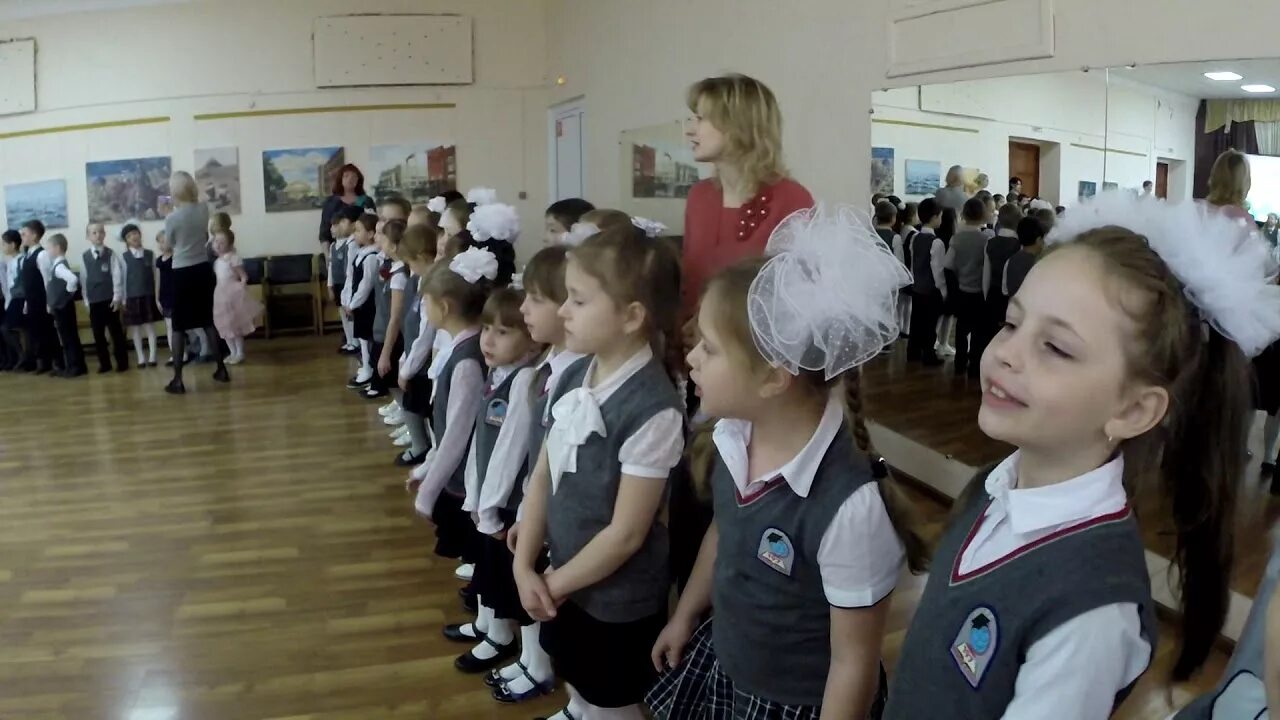 Посвящение в движение первых в школе