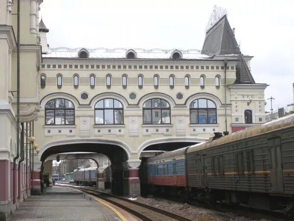 Железнодорожный вокзал владивосток алеутская ул 2 фото Тюмень владивосток жд