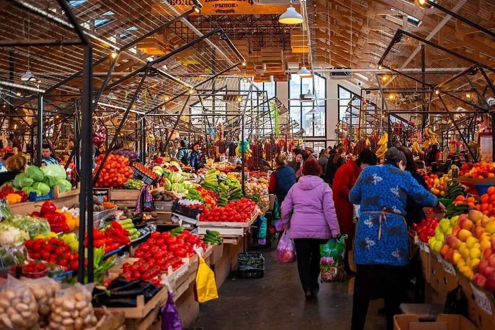 Продуктовый рынок в пятигорске. Верхний рынок Пятигорск. Пятигорск верхний рынок новый. Город Пятигорск верхний рынок. Верхний рынок Ставрополь.