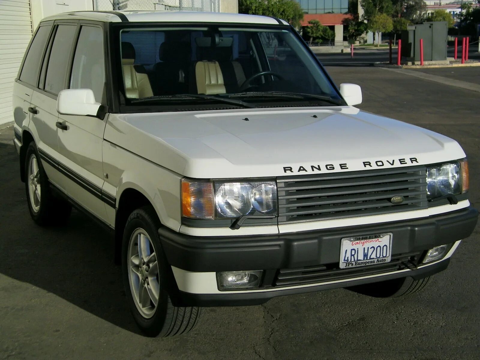 Ровер 2000 года. Range Rover 2000. Ленд Ровер Рендж Ровер 2000. Land Rover range Rover 2000 года. Рендж Ровер 2.