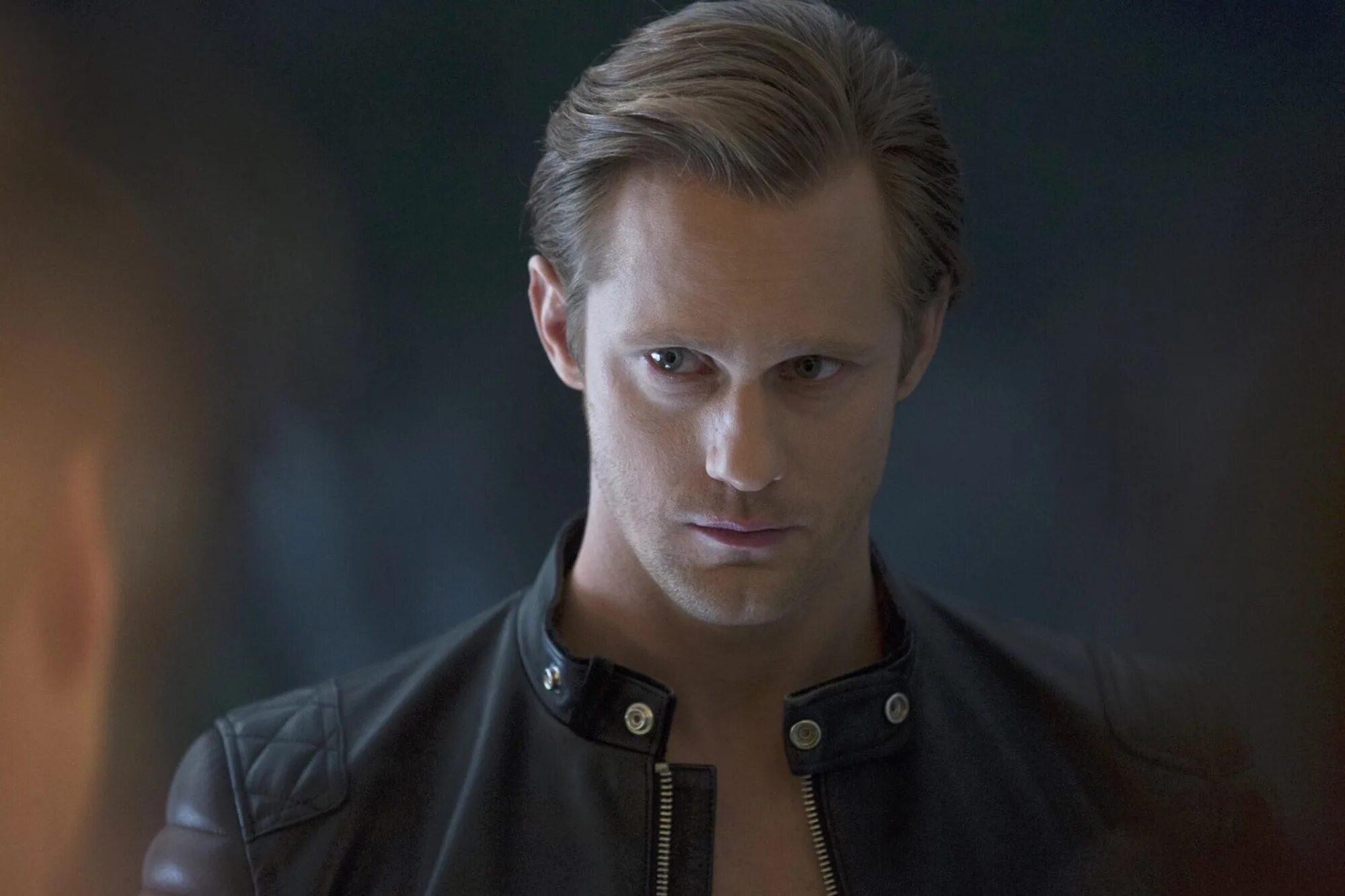 Александр труе хоккеист. Александр скарсгард настоящая кровь. Артём вуцевский. True alexander. Эрик нортман настоящая кровь.