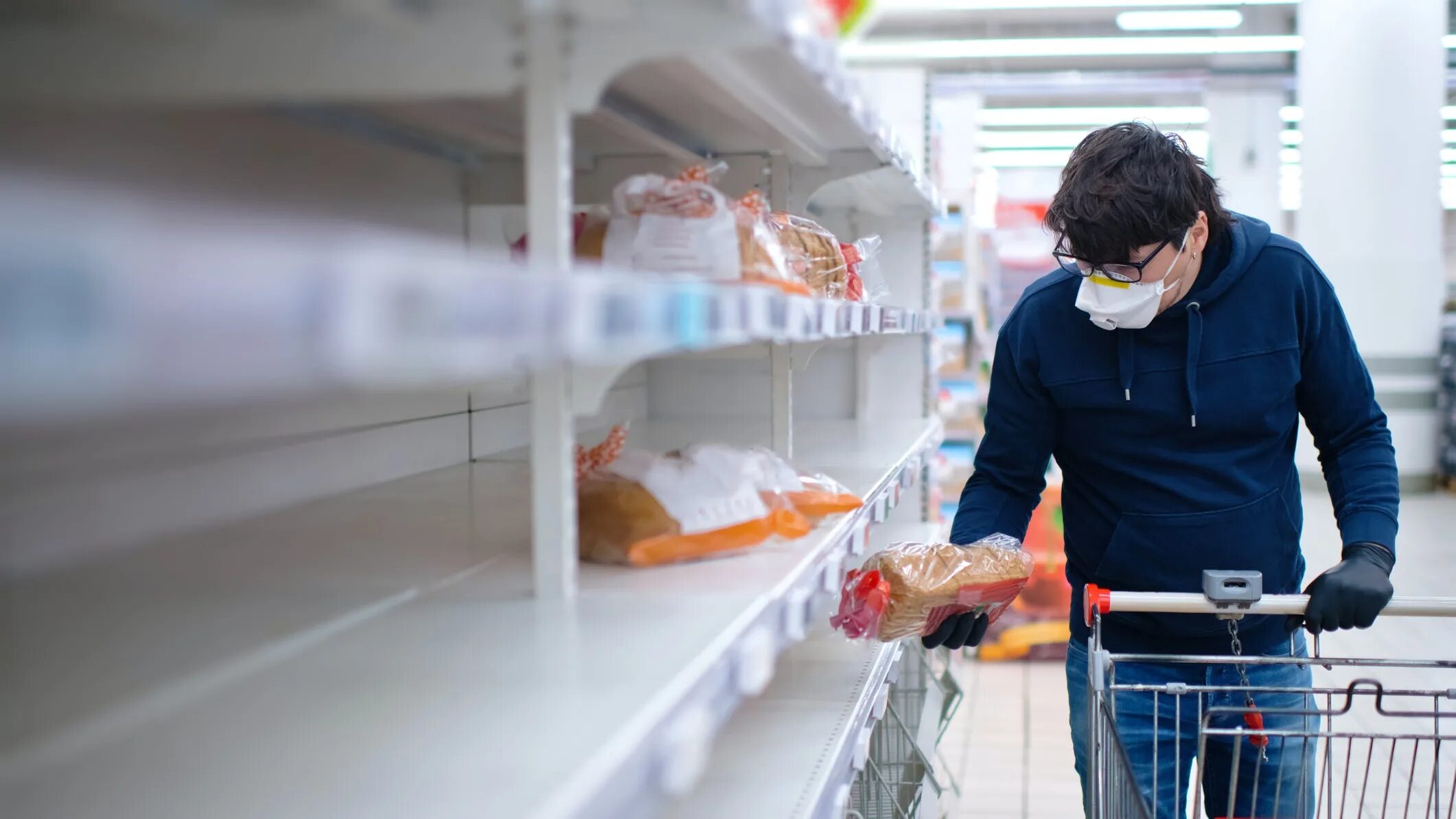 Португальские сыры. Что означает если хочется сыра. Сырный прилавок. Американский плавленый сыр. Сыроварня марии коваль переславль.