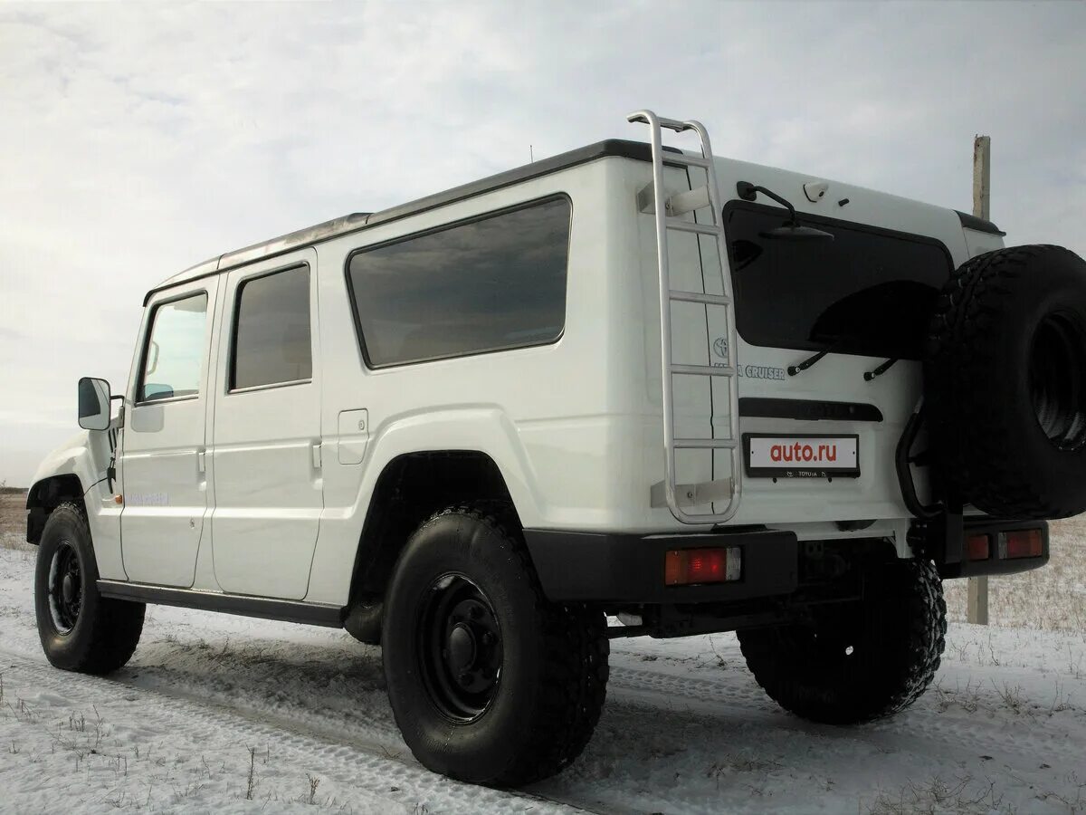 Мега крузер купить. Toyota Mega Cruiser 1995. Toyota Mega Cruiser 2002. Toyota Mega Cruiser, 2001. Toyota Mega Cruiser 4.1 at.