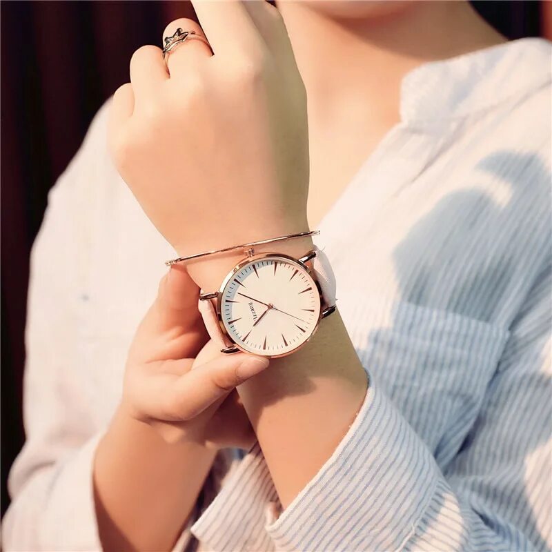 Как подобрать часы. Часы женские наручные ulzzang. Стильные часы для девушек. Часы на руку женские. Женские часы наручные модные.