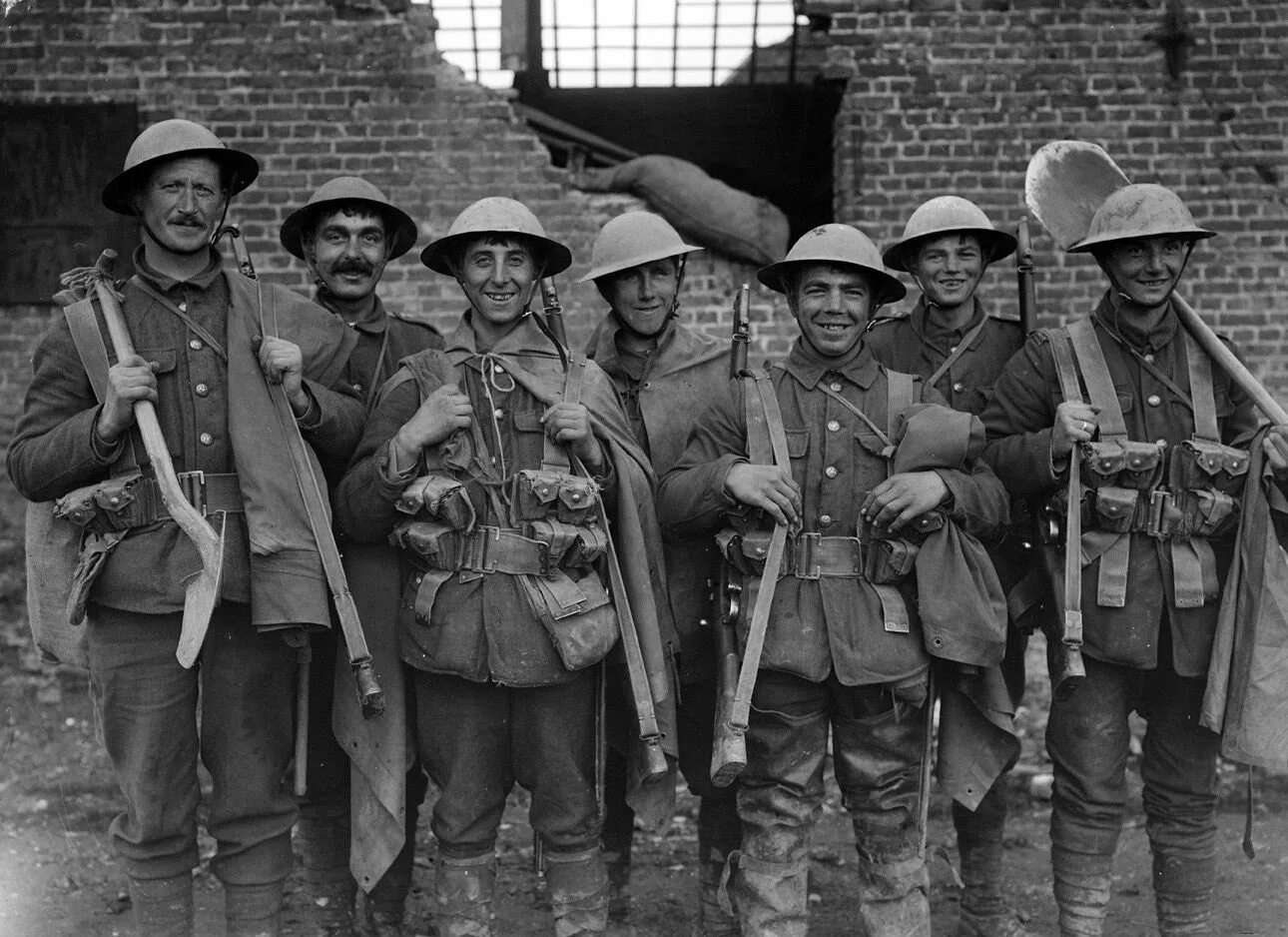 Британский солдат ПМВ. Британский солдат 1 мировой войны. Британская армия 1914. Ww1 Франция.