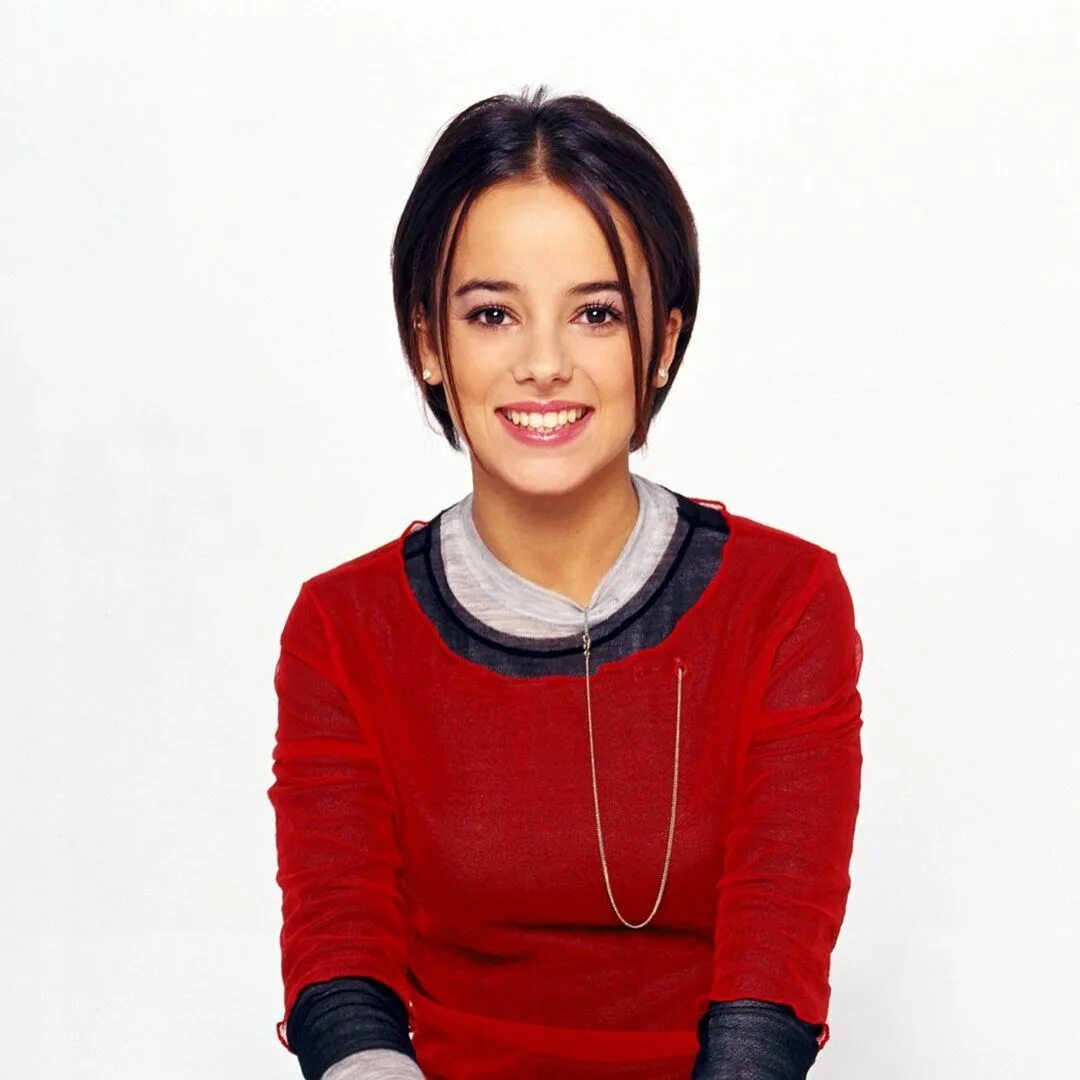 Элизе певица сейчас. Alizee певица 2025. alizee певица 2025. ализе жакоте сейчас 2025. французская певица alizee 2025.