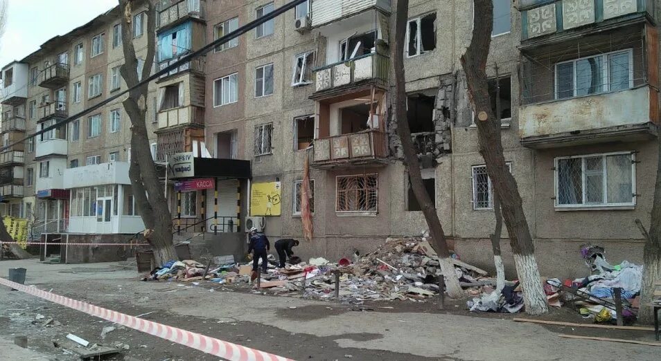 Тараз город взрыв в городе. Взрыв газа в Таразе. Взрыв газа в Таразе 2019. Многоэтажки в Таразе.