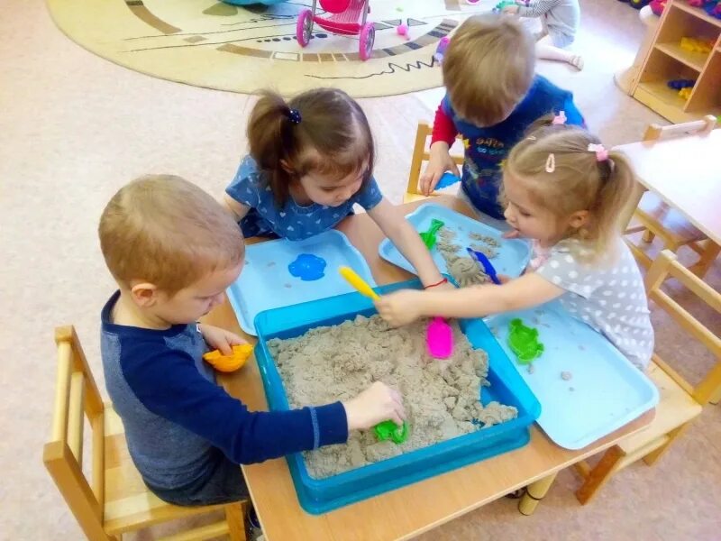 Экспериментирование с песком. Детские игры в песке. Игры с песком в детском саду. Эксперименты с песком в ДОУ. Опыты в группе раннего возраста