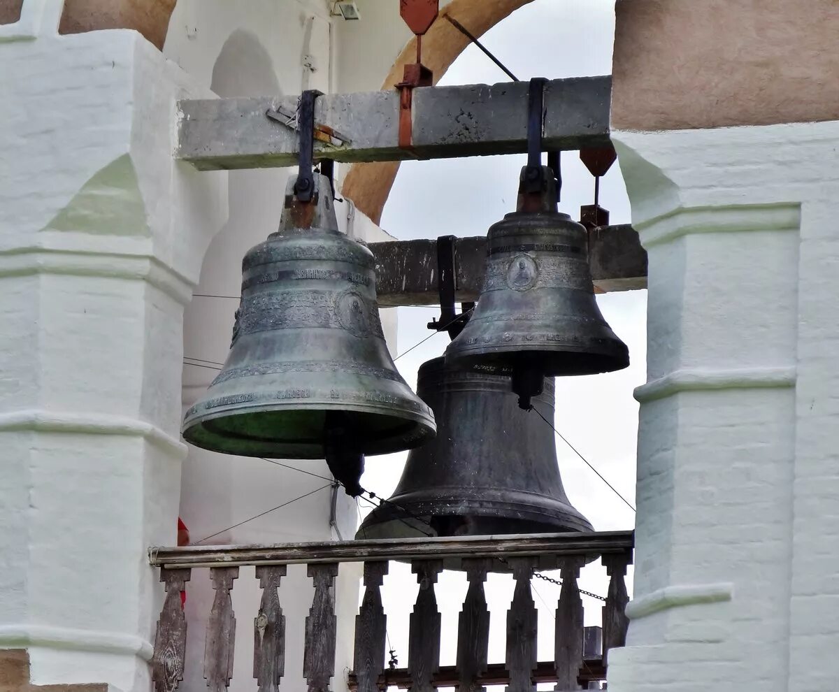 Колокола храма христа спасителя. Трехсвятский колокол воскресенский монастырь. Погода колоколе. Башня колокольня златоуст колокол. Погода колоколе.