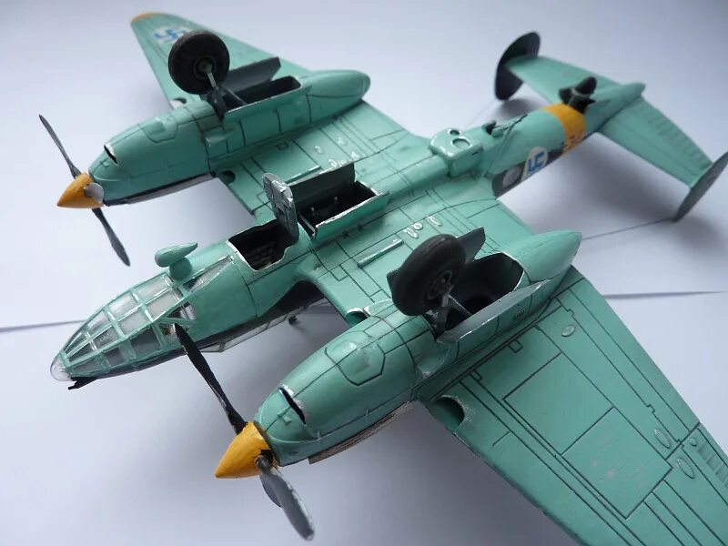 Пе-2 звезда. Пе-2 звезда. Пе 2 1 72. Пе-2 звезда 1/48. Звезда 1/72 7205 пе-2.