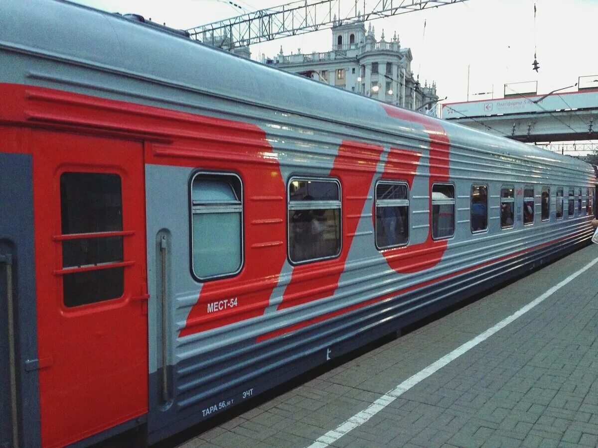 Туту анапа москва поезд дальнего следования. Поезд 012м Москва Анапа. Поезд 12 Москва Анапа. Поезд 011э Анапа. 109в Москва Анапа.