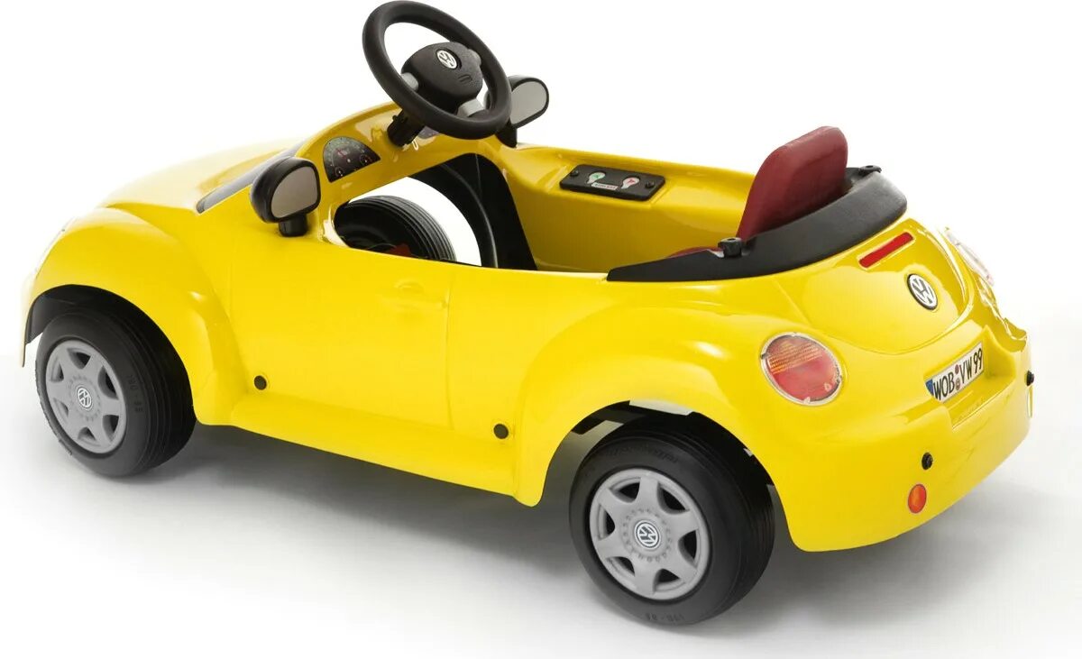 Маленькая машинка для детей 5 лет. Машинка педальная toys toys. детский автомобиль volkswagen beetle. toys toys автомобиль volkswagen beetle. фольксваген жук электромобиль желтый.