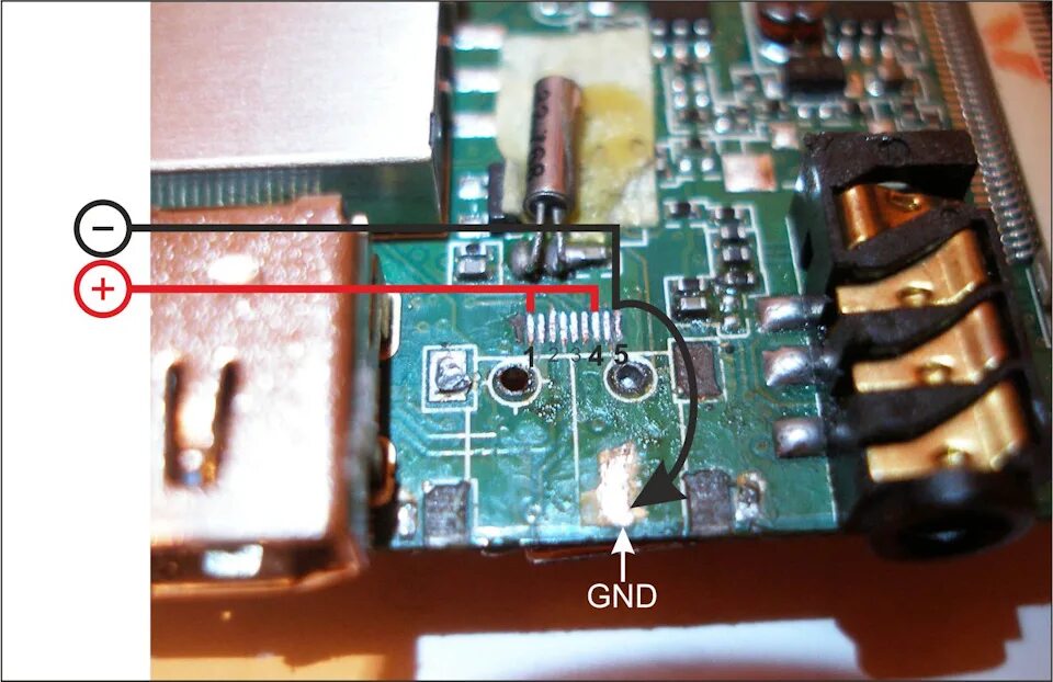 Не включается микро. Оторвались дорожки на плате микро usb разъема планшета. как припаять юсб разъем к плате. припаять микро юсб к плате. видеорегистратор от usb разъема.