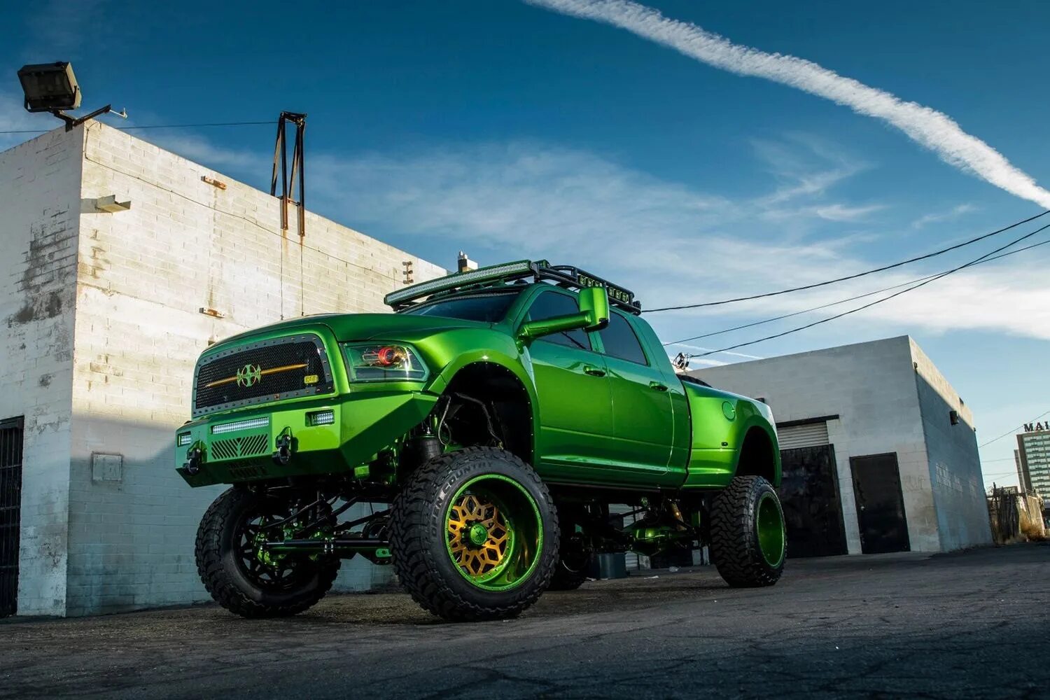 грин трак. грузовик, зеленый. скания r620 самосвал. Peterbilt 386 hybrid. грузовик volvo fh16.