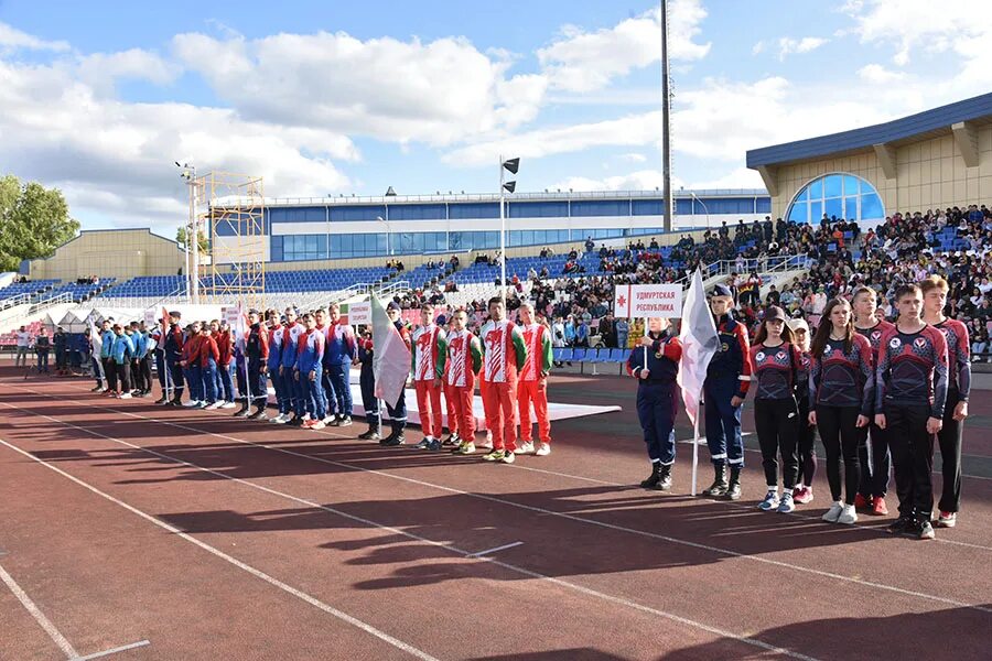 Спортивная площадка. Спорт в йошкар оле. Спорт в руэме йошкар-ола. Спорт в йошкар оле. Стадион йошкар ола.