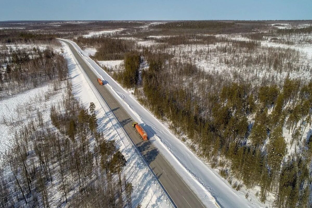 Дорожный якутия. Якутск автодорога «Вилюй». А-331 Вилюй. Дорога Вилюй в Саха Якутия. Трасса Мирный Якутск.