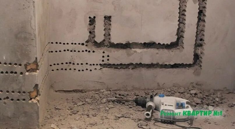 Штробить несущие стены в панельном доме. Штробление бетонной стены п44. п44 штробление стен. штробление под трубы в панельном доме. штроба в несущей стене.